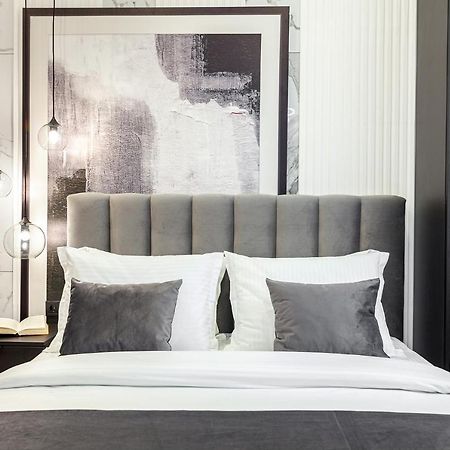 Lovely Apartment On Drahomanova Street إلفيف المظهر الخارجي الصورة