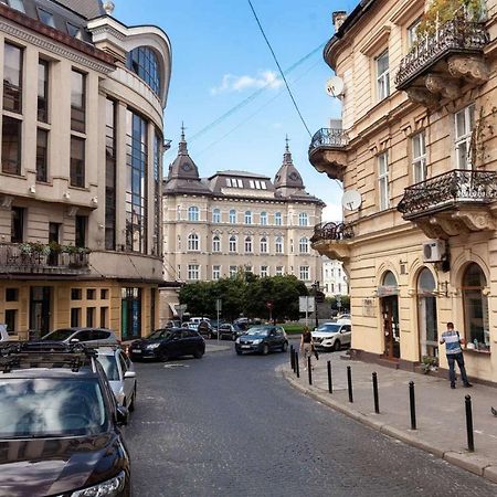 Lovely Apartment On Drahomanova Street إلفيف المظهر الخارجي الصورة