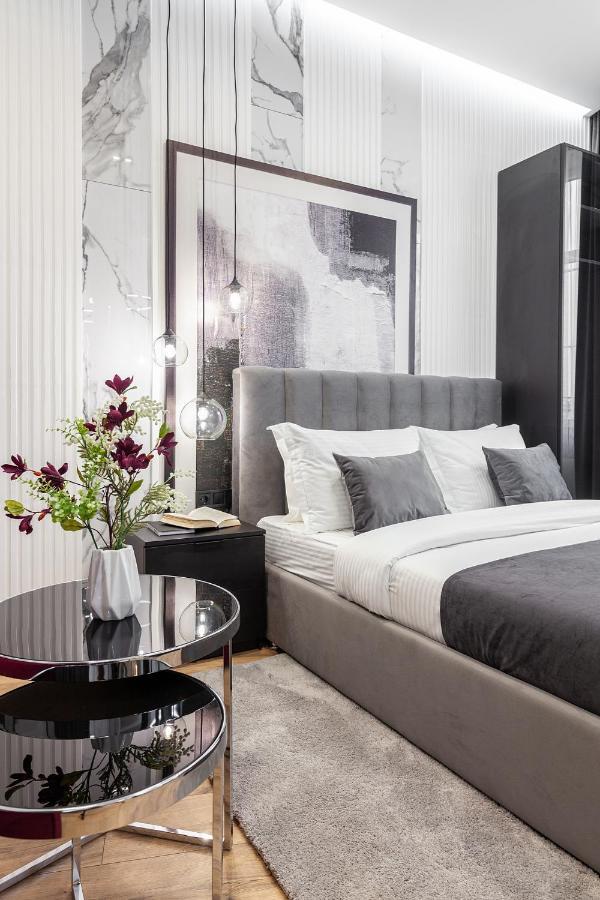 Lovely Apartment On Drahomanova Street إلفيف المظهر الخارجي الصورة