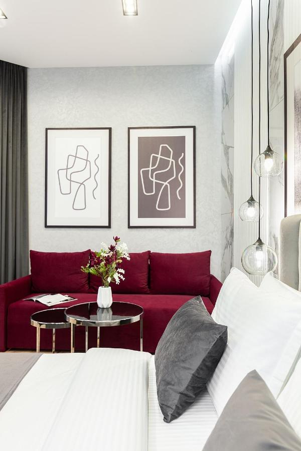 Lovely Apartment On Drahomanova Street إلفيف المظهر الخارجي الصورة