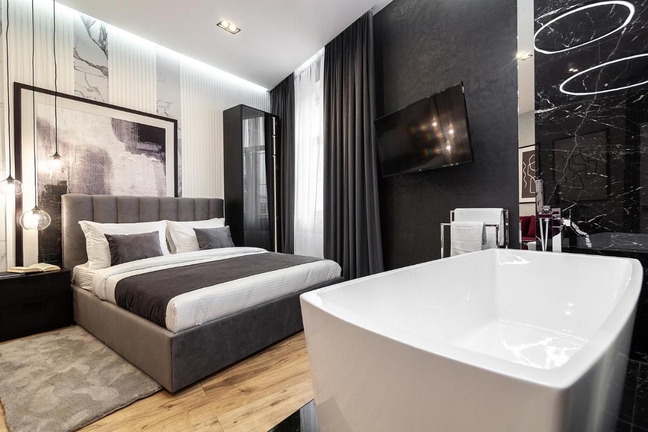 Lovely Apartment On Drahomanova Street إلفيف المظهر الخارجي الصورة