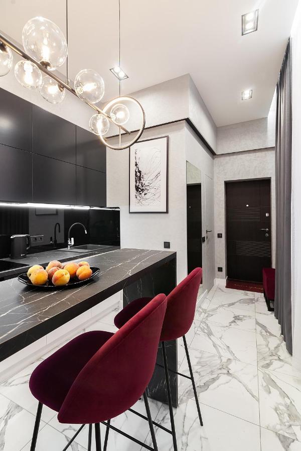 Lovely Apartment On Drahomanova Street إلفيف المظهر الخارجي الصورة