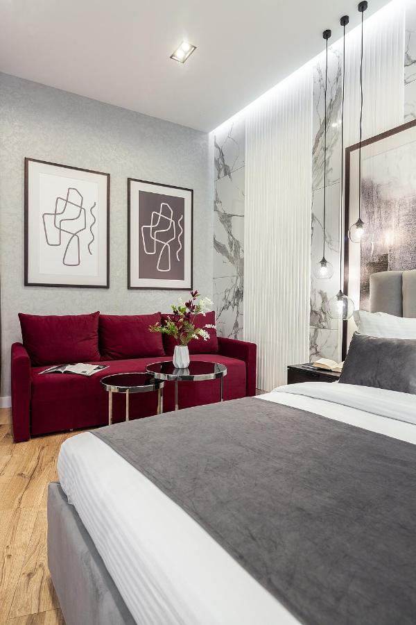 Lovely Apartment On Drahomanova Street إلفيف المظهر الخارجي الصورة