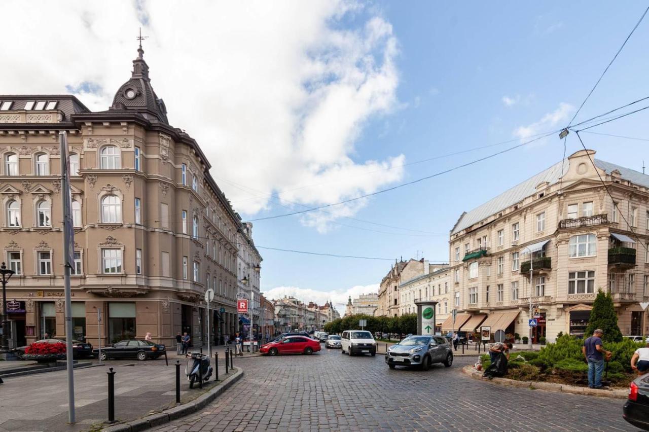 Lovely Apartment On Drahomanova Street إلفيف المظهر الخارجي الصورة