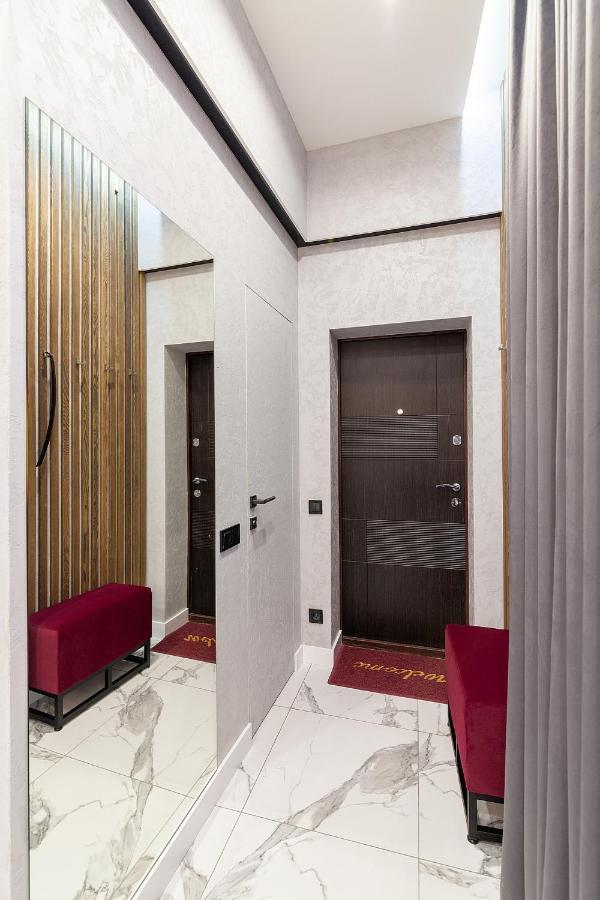 Lovely Apartment On Drahomanova Street إلفيف المظهر الخارجي الصورة