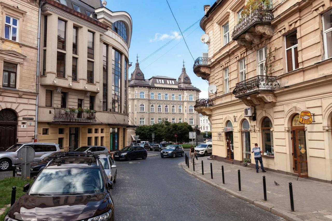 Lovely Apartment On Drahomanova Street إلفيف المظهر الخارجي الصورة